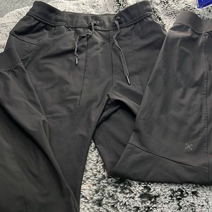 LULULEMON BLACK ABC SKINNY FIT JOGGERS